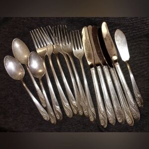 Vintage 1952 Holmes and Edwards Inlaid Silver Flatware, "Romance" pattern, 15 pc